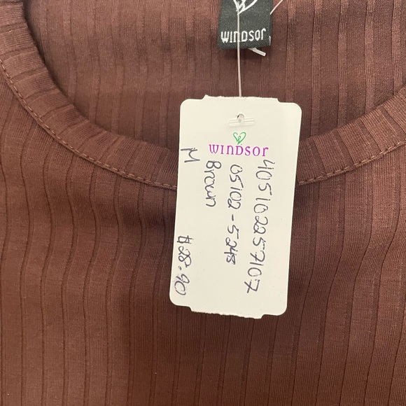 Chocolate brown Windsor, NWT size medium - Picture 2 of 4